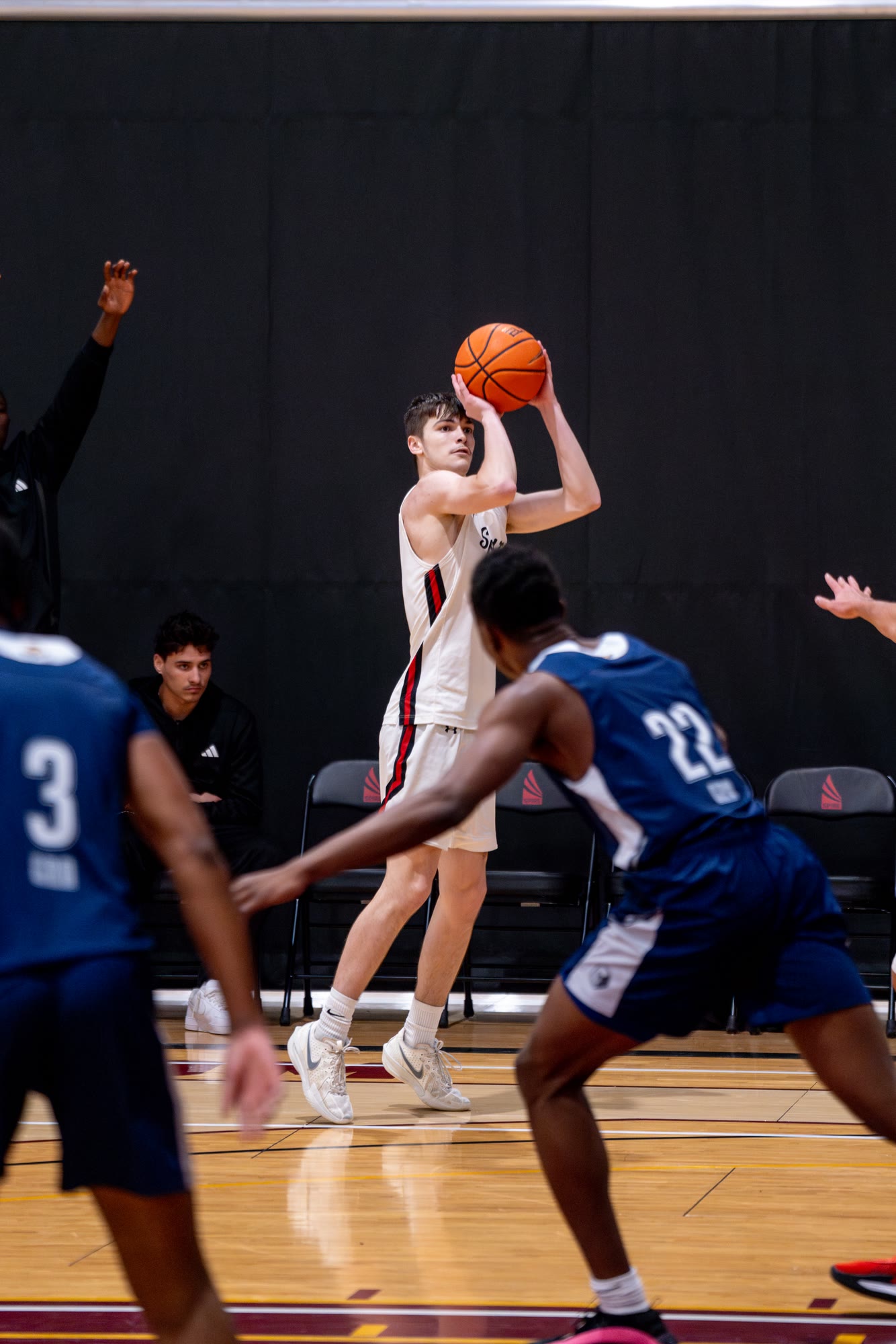 Tom Sauton - BASKETBALL